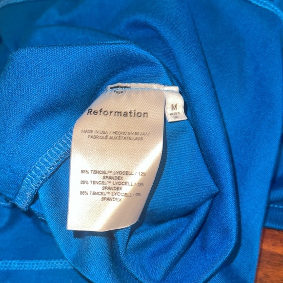 Reformation ladies turquoise Stetson Knit Dress. Medium. - Picture 9 of 9